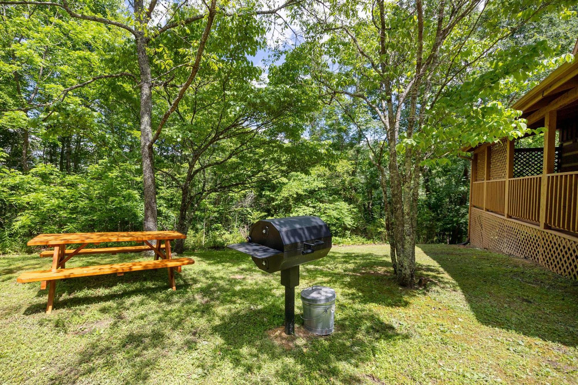 Yoli Bear Hideaway Villa Sevierville Exterior photo